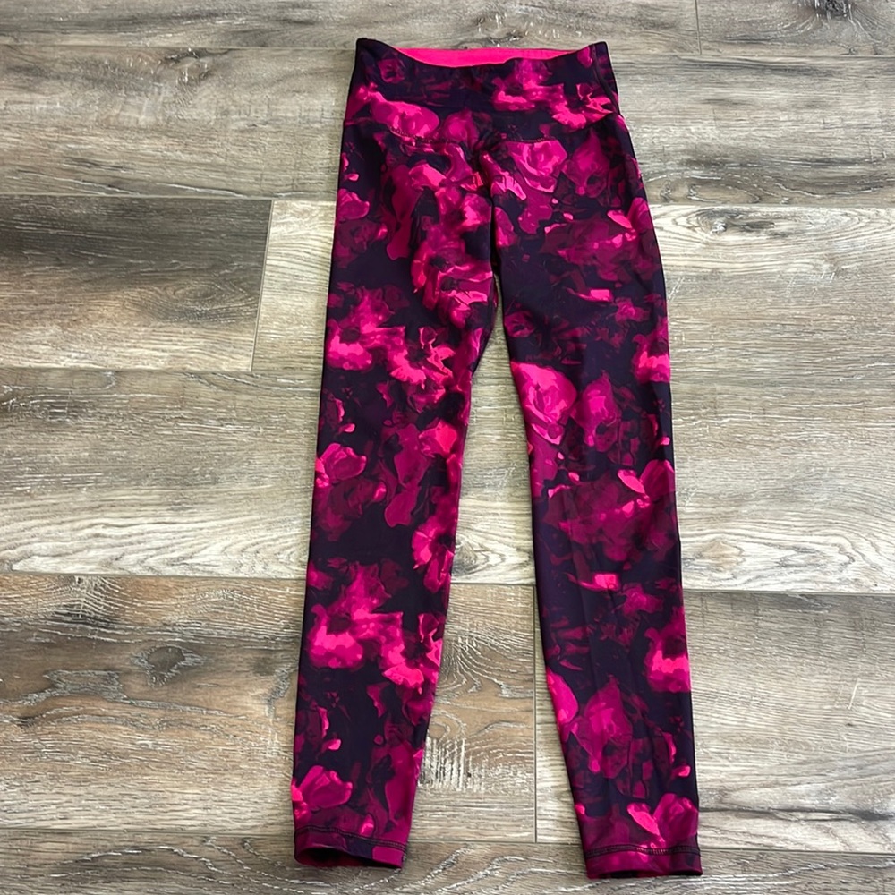 Old Navy Pink & Black Floral Print Leggings
